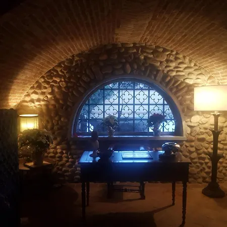 Maison d'hôtes Antica Cuneo- - E Non Un A